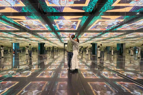 tour miroirs picasso couple