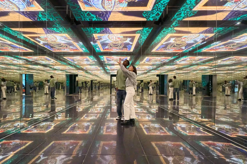 couple miroirs projection exposition immersive